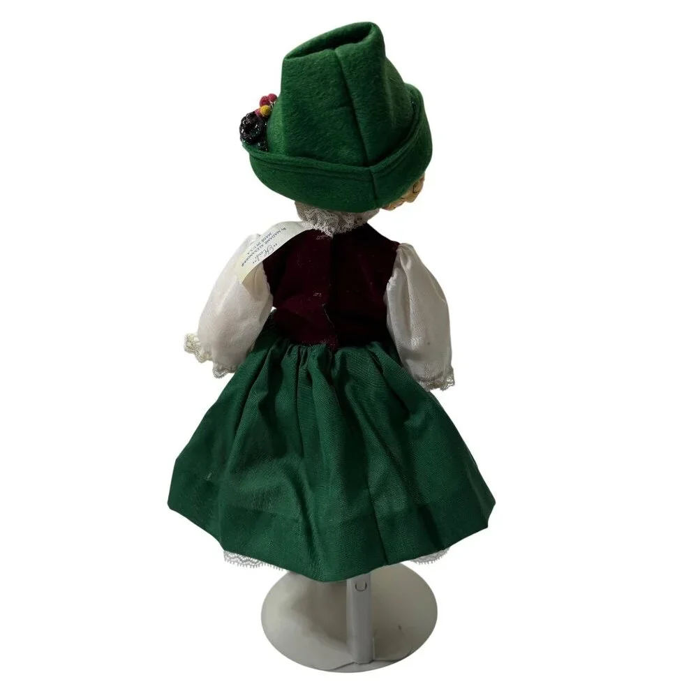 Madame‎ Alexander 14” Heidi Doll 1580 Original Box